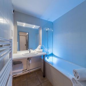 Appartement à 2 Chambres à Coucher